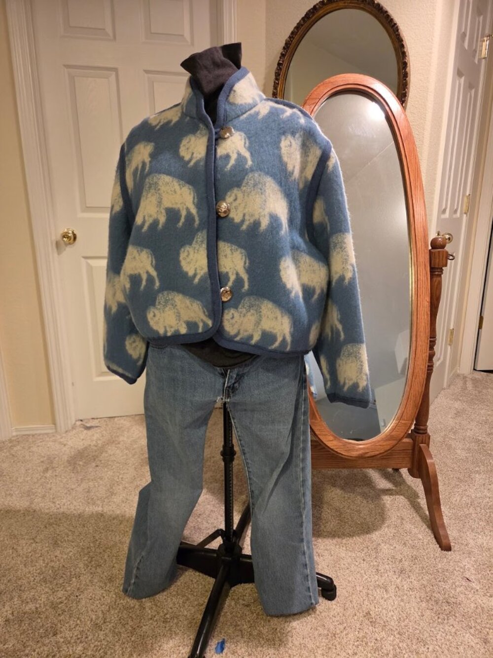 Legacy Collection, Blue Buffalo crop jacket, Sz M/L
